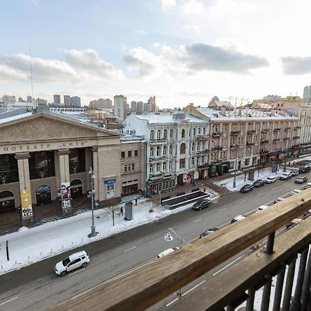 Apartment Arena City 911 Kiev Bagian luar foto
