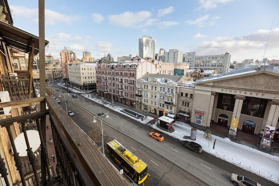 Apartment Arena City 911 Kiev Bagian luar foto
