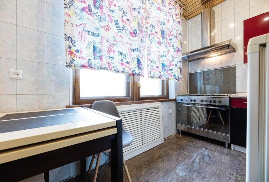 Apartment Arena City 911 Kiev Bagian luar foto