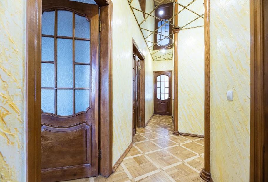 Apartment Arena City 911 Kiev Bagian luar foto